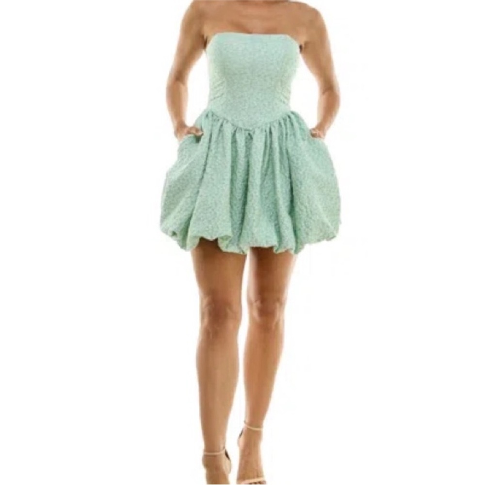 Women’s Strapless Mint Green Dress Prom Wedding Guest Size 2